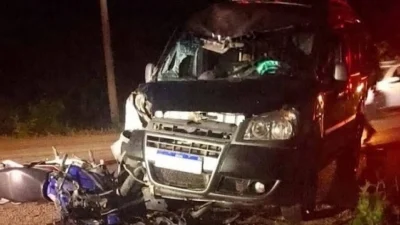 Colisão fatal entre moto e Doblò deixa um morto na BR-407