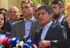 ACM Neto apoia Flávio Bolsonaro e promete mobilização na Bahia