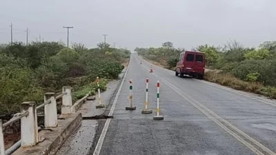 Bahia decreta emergência em 13 cidades devido a fortes chuvas