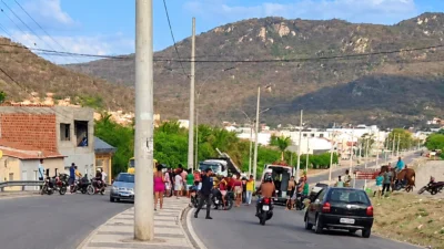 Acidente de moto na Avenida Osvaldo Campos em Itiúba mata dois homens