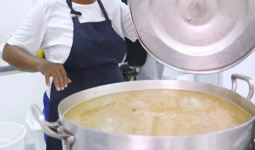 SEC serve 1,5 milhão de refeições por dia e reforça segurança alimentar e nutricional dos estudantes da rede estadual